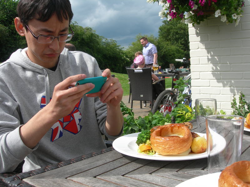 Sunday roast is in heel Engeland een begrip. Die ragoutbakjes heten Yorkshire pudding.